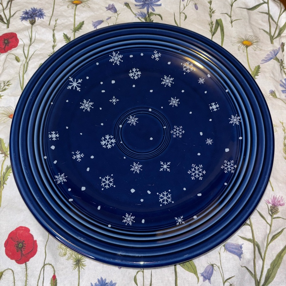 ❄️Fiesta Serving Platter 12" Dark Blue w/ White Snowflakes❄️ RETIRED ❄️
